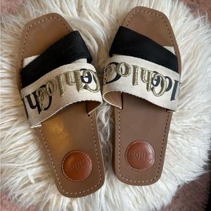 Chloe Slides